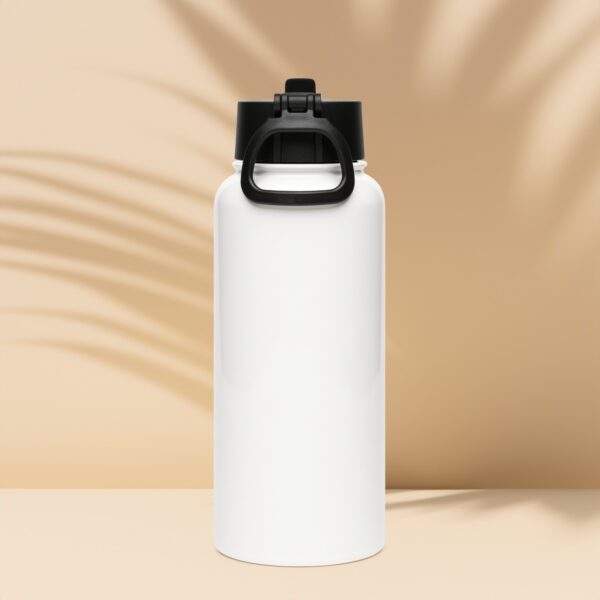 Stainless steel water bottle with a straw lid - Image 2